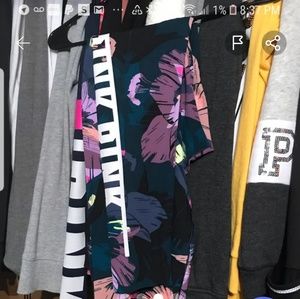 ISO Victoria Secret PINK leggings and pullover